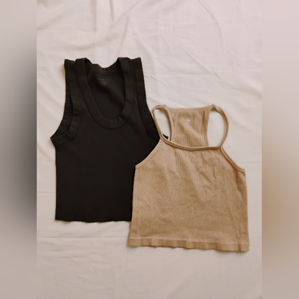 Mismatched tank tops